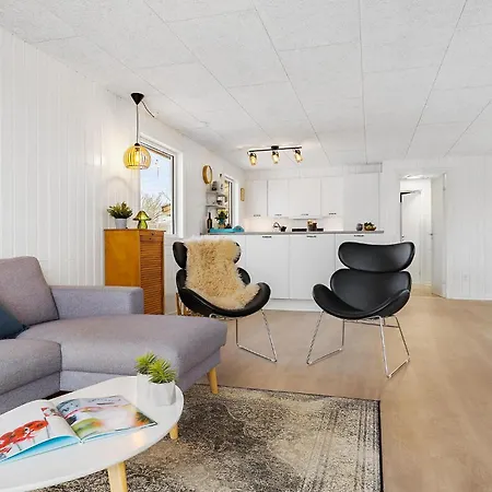 3 Bedroom Beautiful In Juelsminde 펜션